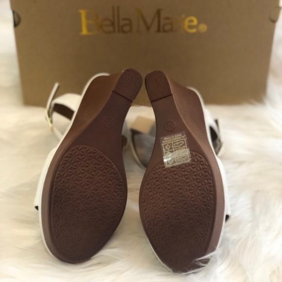 Bella Marie White Patent Leather Wedges - Picture 3 of 7